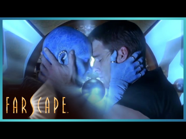 Crichton & Zhaan Embrace Unity 😳 Farscape