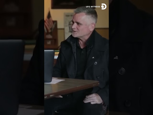 UFO Moving At Impossible Speeds | UFO Witness | Discovery Channel India