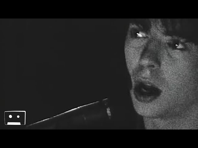 Echo & The Bunnymen - Bedbugs And Ballyhoo (Official Music Video)