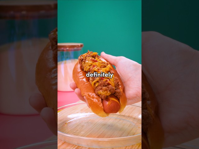 Making SONIC THE HEDGEHOG'S CHILI DOG from the MOVIE?!