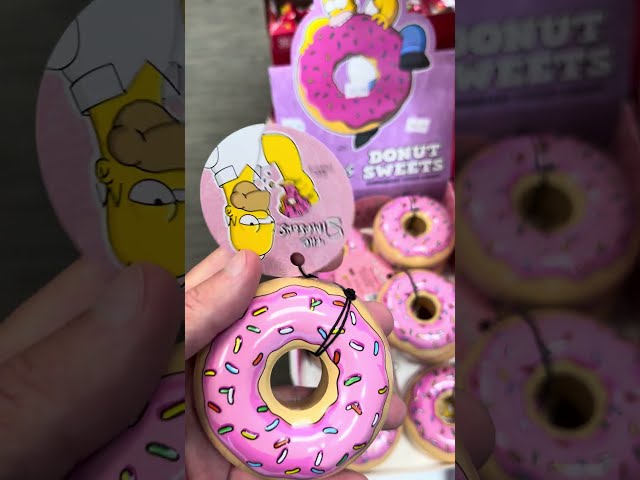 Found these Simpsons candies at a random mall in Florida.  #thesimpsons