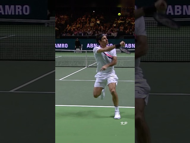 Federer's Unique Backward Overhead