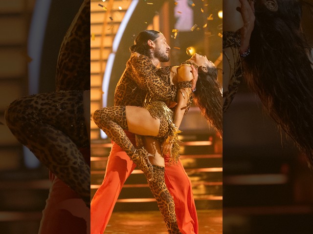 Jenna Dewan and Val’s fierce jive is everything! 🔥 #dwts #jennadewan