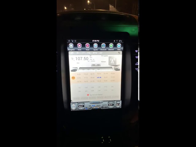 Phoenix Android Radio: Listening to FM Radio Driving & Appearance (Nighttime)