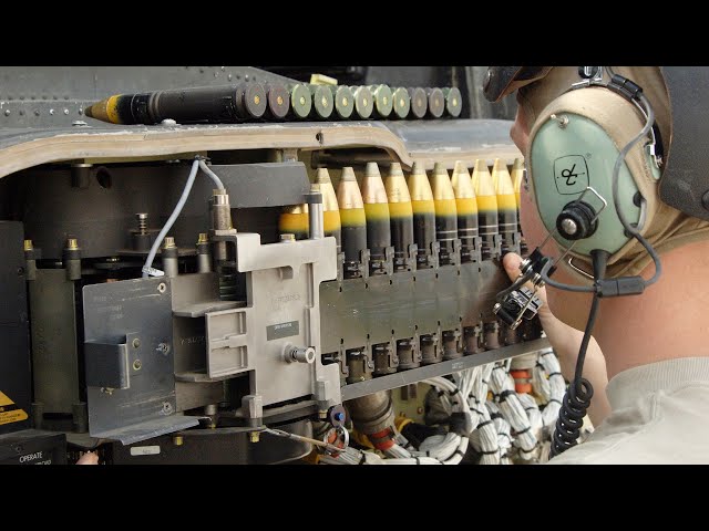 Preparing AH-64 Apaches for Aerial Gunnery Exercise