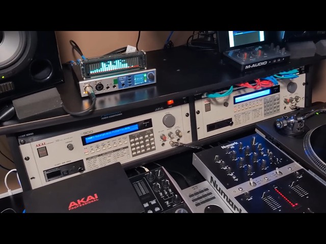 I modded the Akai S900 and S950 with custom Operating Systems