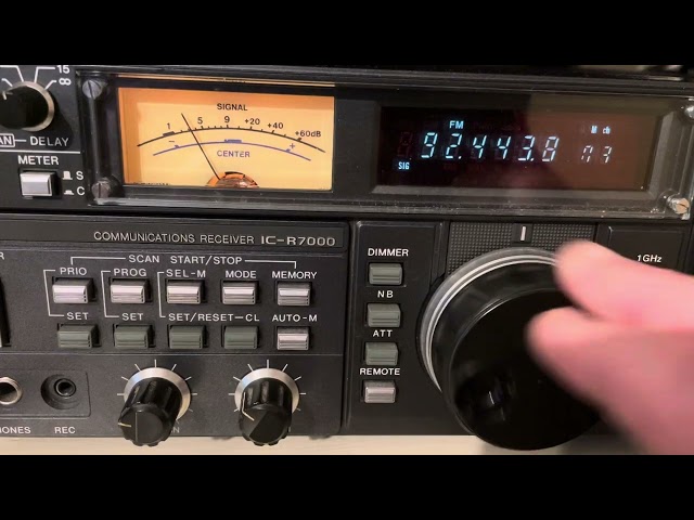 Icom IC-R7000 Avoid Adjacent Channel Interference FM News in French KVPI