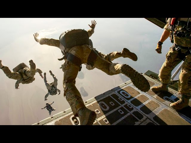 EPIC! MARSOC, Navy SEALs, Special Operations - Awesome Parachute Jumps