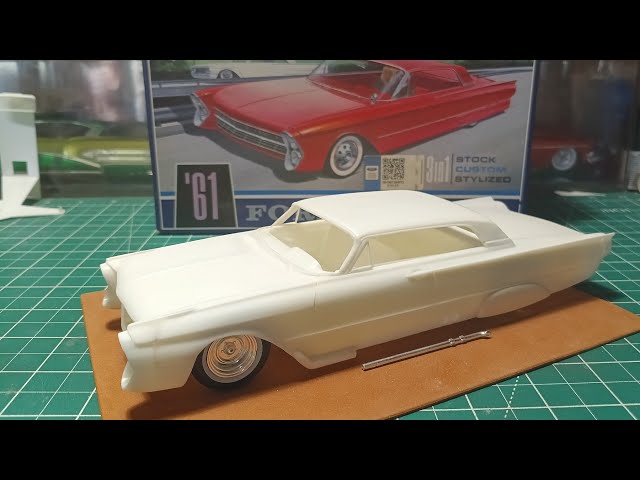 1961 Ford Galaxy Amt kit..full custom!!! Tips and tricks...