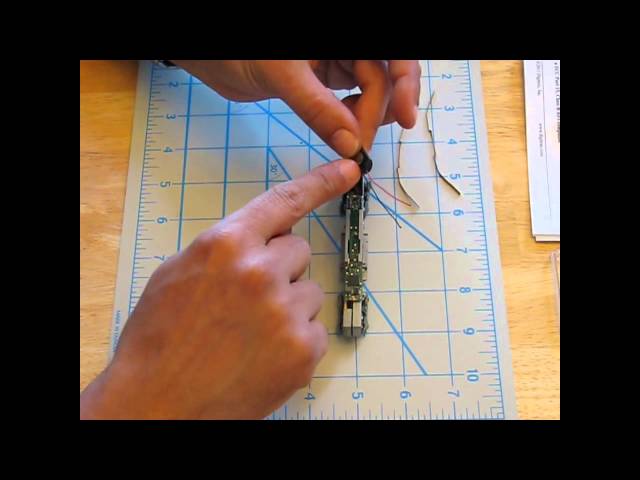 How to install a Digitrax SDN144A0 sound decoder into a Atlas Dash 8