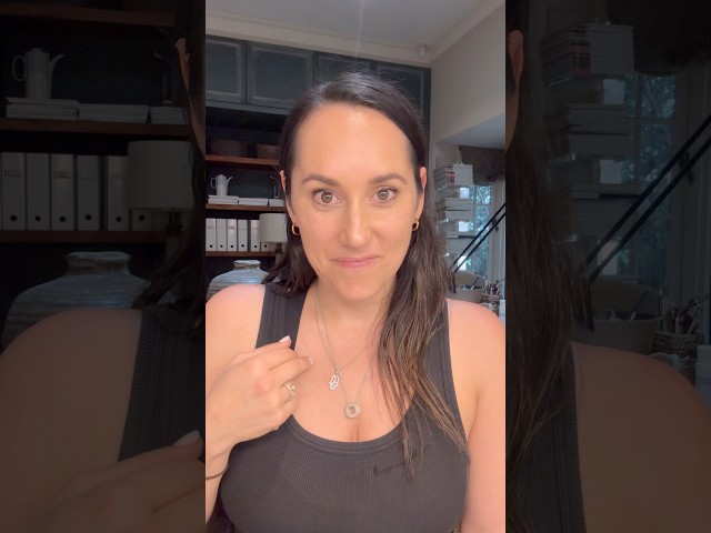 Tapping to call more clients towards your biz energy. #tappingforsuccess #businessgrowth #womeninbiz