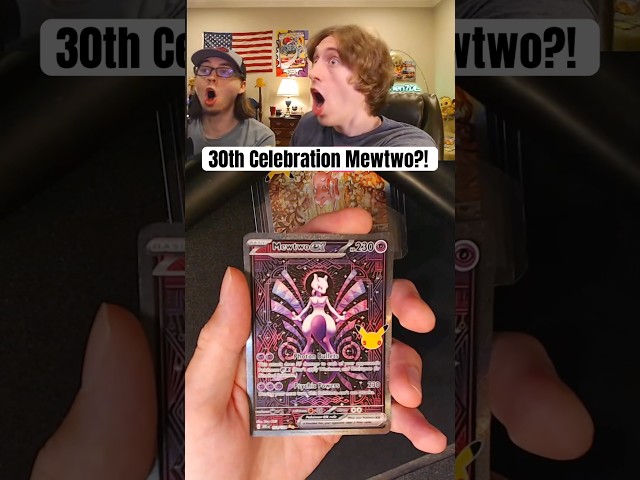 Mewtwo SIR!! 🤩 #pokemon #pokemoncards #pokemon30thanniversary #30thcelebration #mewtwo