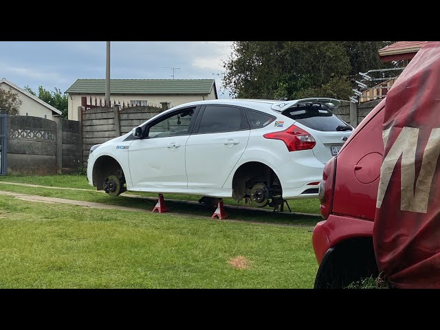My Ford Focus ST broke | Replacing the clutch