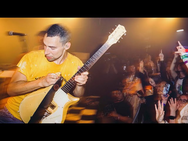 Bleachers – Merry Christmas, Please Don't Call with Annie DiRusso (Live From The Stone Pony)