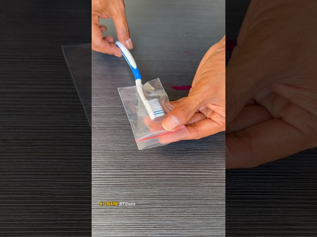 Smart traveling tips with a plastic clip