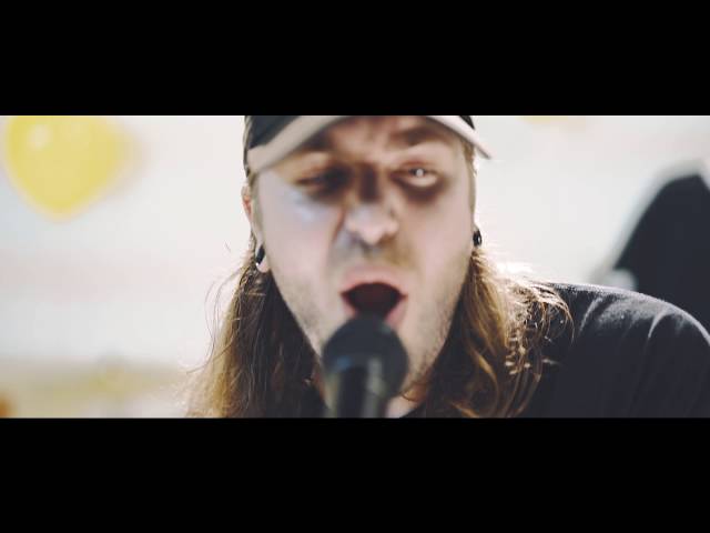 WSTR - Lonely Smiles (Official Music Video)