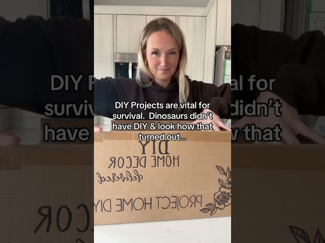 And i dont want to end up like the dinosaurs… 😉#girltherapy #diy #projecthomediy #homeimprovement