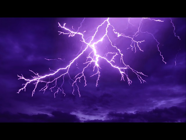 Purple Lightning Strikes 4K - Dark Sky Thunderstorm Ambiance for Relaxation