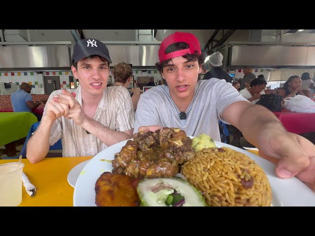 Iguana Mukbang