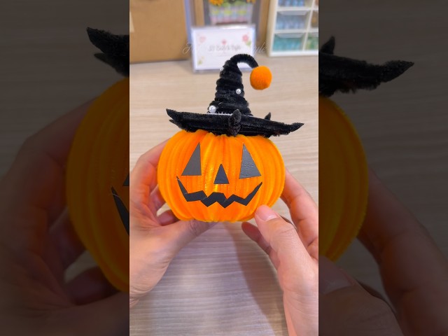 🎃 Cute Pipe Cleaner Halloween Pumpkin | DIY Halloween Craft #shorts #halloweencraftideas