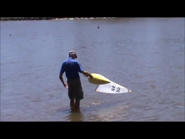 Racing Model Yachts at Sonstraal Dam - Mar-2015