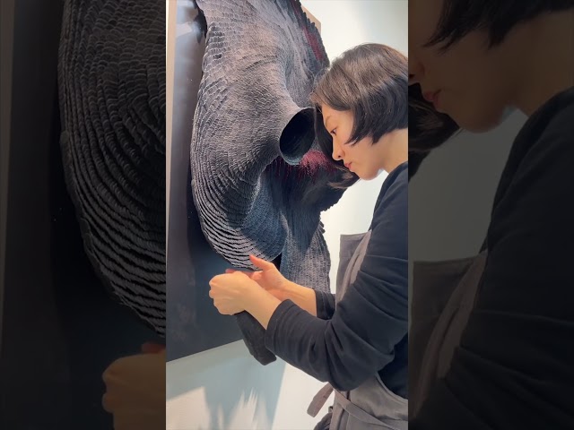 VELCRO® Brand Artist Yong Joo Kim Part 2 Work Process | VELCRO® Brand