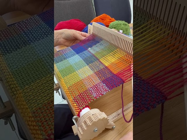 Weaving a Rainbow Scarf on a TabbyandTweed Rigid Heddle Loom #weaving #rigidheddleloom #fiberart