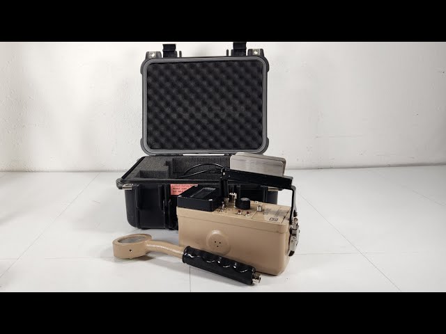 Testing a Ludlum 2241 Digital Survey Meter 44-9 Pancake GM Probe Case Cal Certs