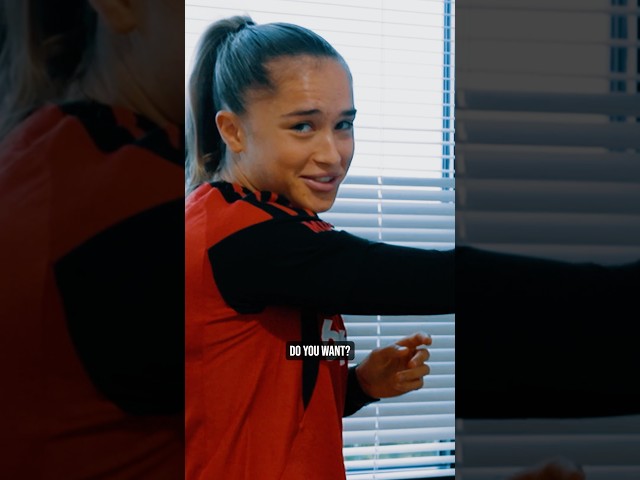 Andrea Medina Is ICONIC In Every Way ππ«Ά