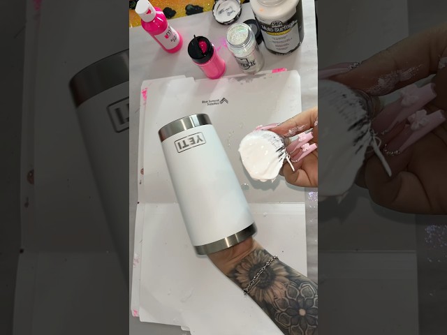 Pink and Opal glitter on a cup #glittertumblers