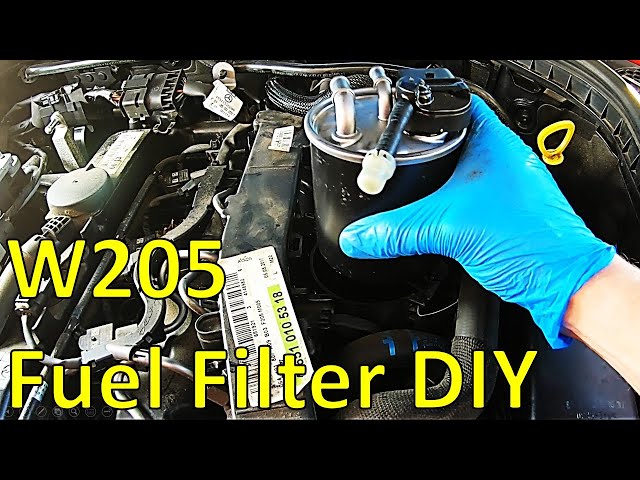 Mercedes W205 (OM651) - Changing the Engine Fuel Filter
