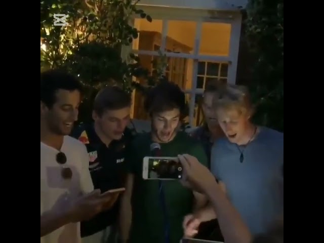 FORMULA ONE DRIVERS TRY SINGING