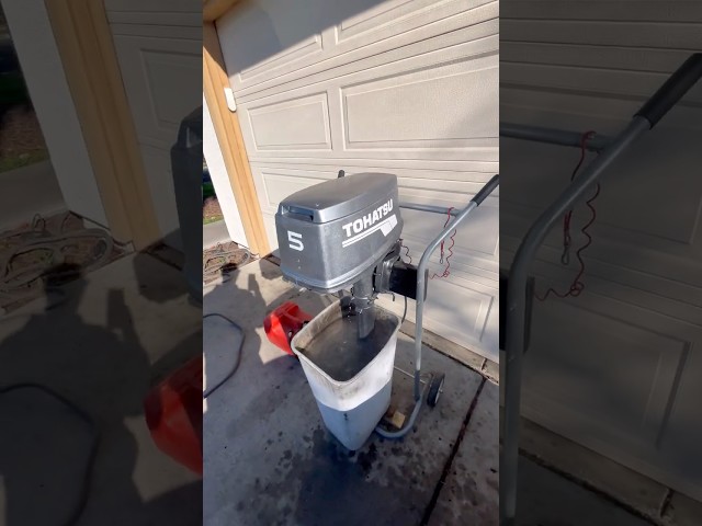 Restored this 90s Tohatsu 5hp 2 stroke outboard motor