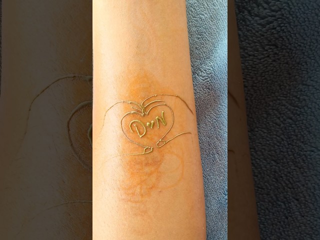 love' 💕 Tattoo Design #hearttouching #shortvideo #easymehndidesign #trandingshorts #viralvideo #art