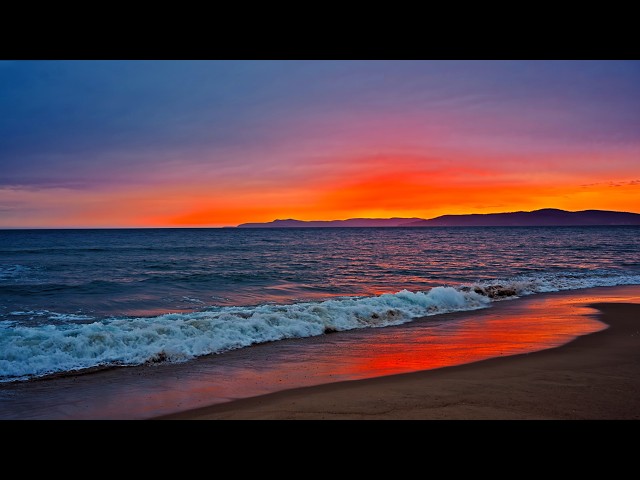Blue Ocean Waves on the Beach with Orange Sunset Afterglow | Relaxing ASMR for Deep Sleep | 3H in 4K