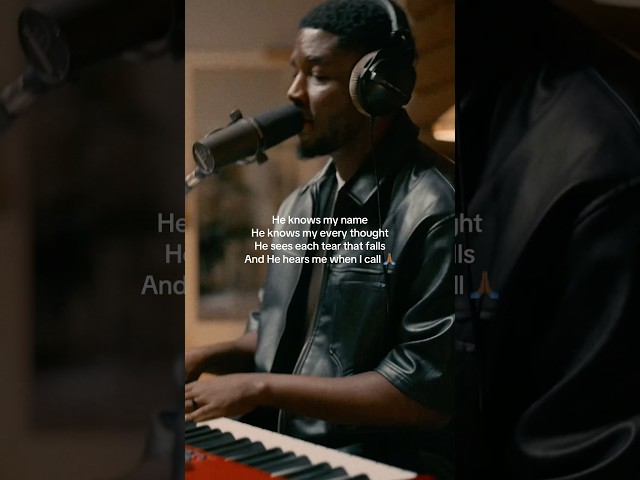 certain worship songs will just never get old! this is one of them! HE KNOWS MY NAME 🙏🏾♥️