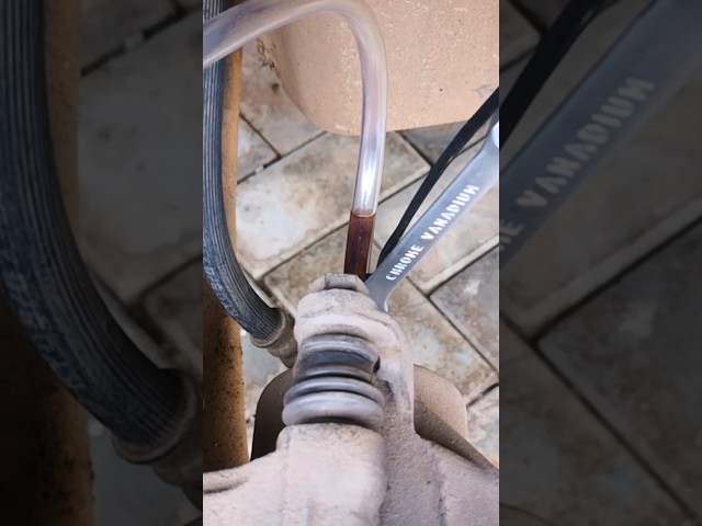 From dark to clear brake fluid