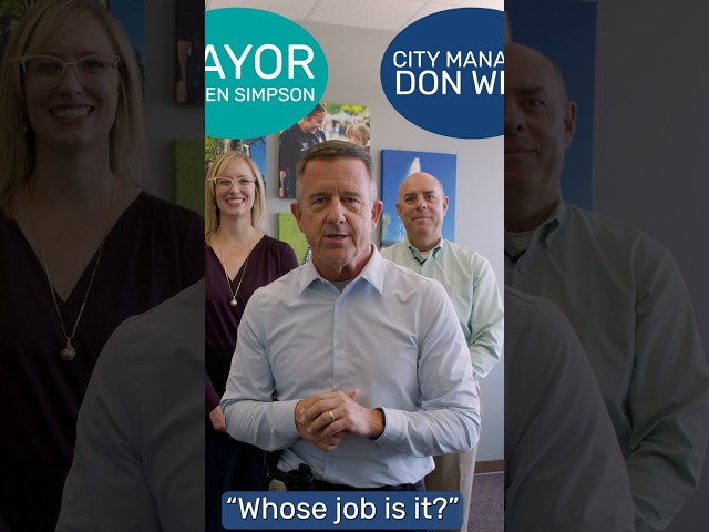 Is it the Mayor's Job? Or the City Manager's?