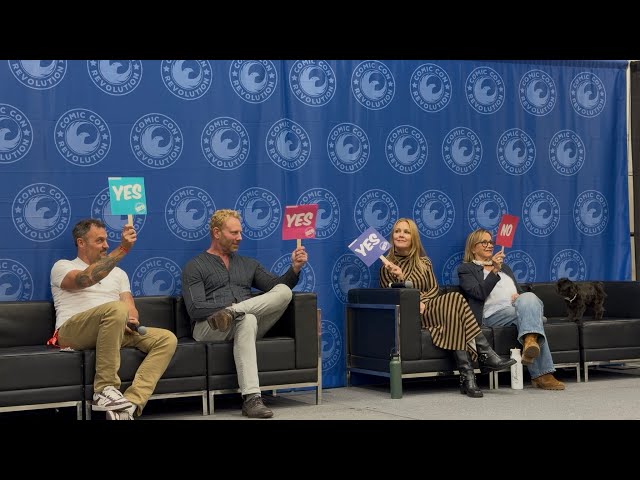 Beverly Hills 90210 Panel at Comic Con Revolution