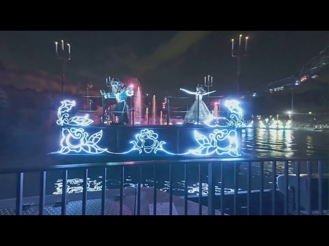 Fantasmic! Front Row Fastpass+ in VR180