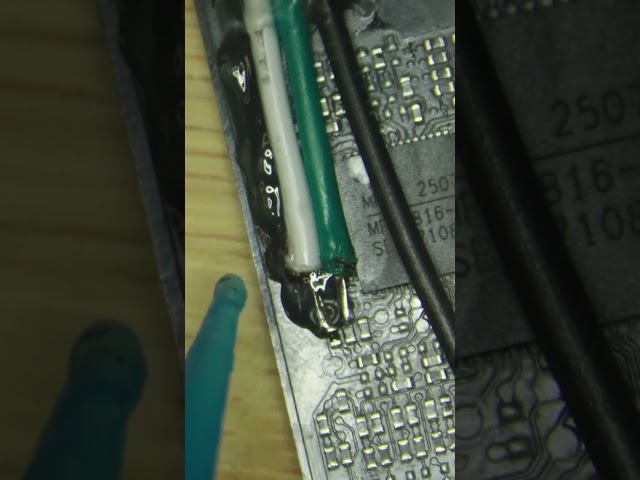 RTX 5090 Shunt Mod + Extra 12VHPWR | ZapFixers