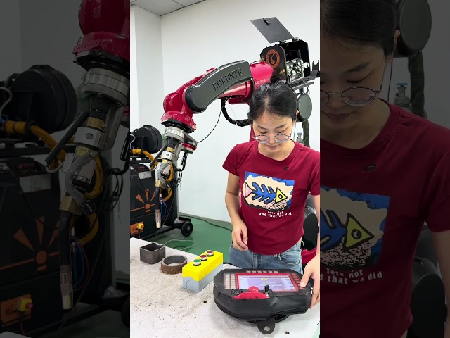 industrial Robot #WeldingRobot #robotfactory#Programming-free spraying robot#Six-axis robot