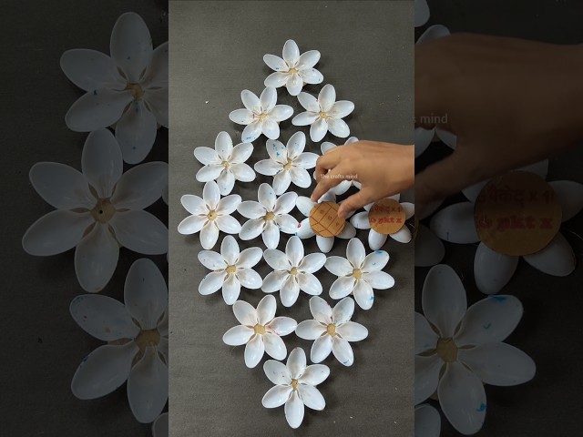 Best out of waste plastic spoons reuse idea ❤️🔥 #diy #bestoutofwaste #walldecor #homedecor