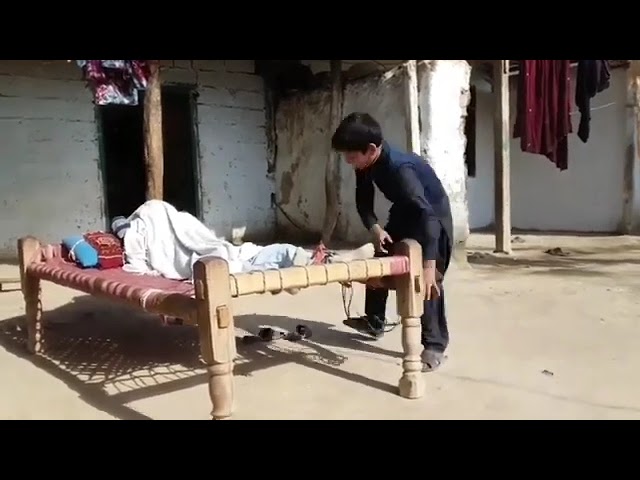 Bechare Ke Sath Ye Kya Kardiya 😀 | 2024