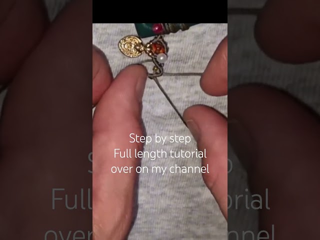 Learn how to make your own macrame jewelry #macrame #macramejewelry #macrametutorial #diyjewelry