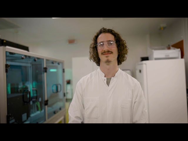 Sanofi – Meet Javier: This or That?