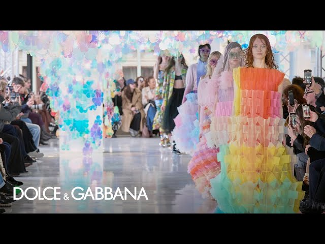 Supported by Dolce&Gabbana: Susan Fang Fashion Show