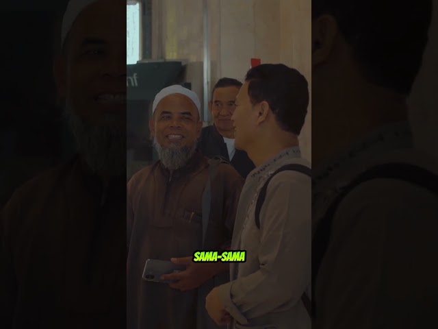 HE THINKS I'M A SPY IN INDONESIA! #indonesia #idulftri #jakarta