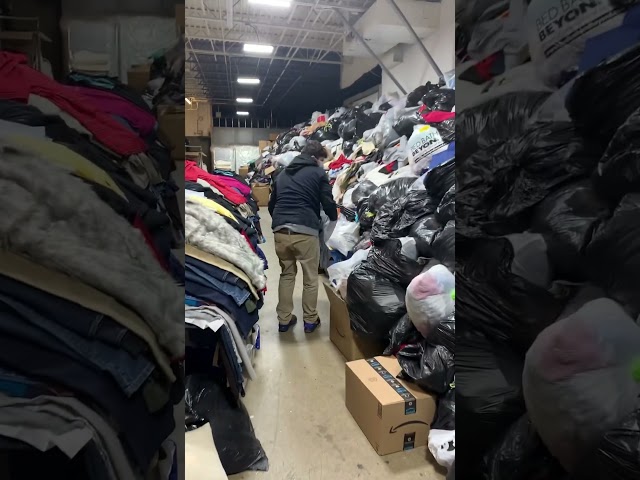 The reality of working a small mismanaged thrift store #thriftstore #thrifting