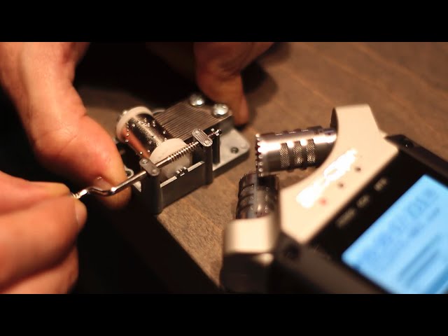 Sound design with a paper and a music box | Granular Synthesis Tutorial